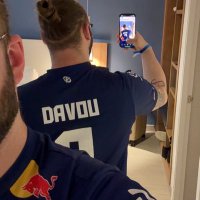 Daavou (@dav_davv) 's Twitter Profile