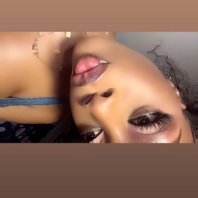 derin_xxs's profile picture. 