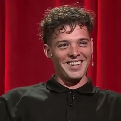 Santi Maratea es un influencer y creador de contenido argentino conocido por su presencia en redes sociales.
Santi Maratea se ha destacado por su contenido.