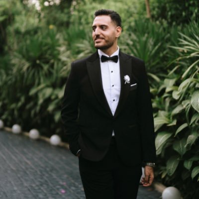 وما كنت أهوي الدار إلا بأهلها ع الدار بعد الراحلين سلام. #حله_تيفال_متجرحنيش_لو_سمحت🦥..(Dentist 🦷)