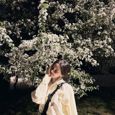 inthoughtsyouu's profile picture. akun suka suka