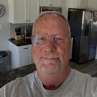 donaldlee67's profile picture. Spontaneous and respectful guy looking for friends. Purposely put iMessage number on name to make it easier. Like road trips and photography