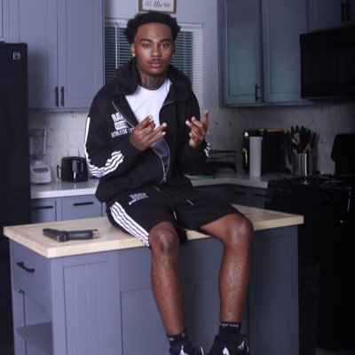 5800crook's profile picture. I changed my life I’m muslim🙏🏽(they took @ibang3_11 )