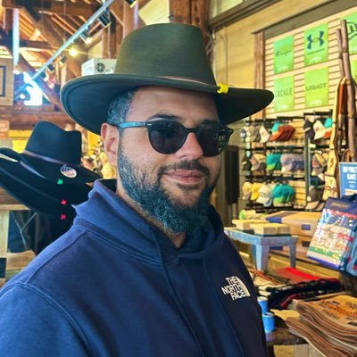 VugarZade's profile picture. - özüm üçün xudmani bir profil açmışam, onu işlədirəm