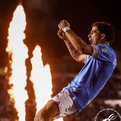 miembro de la aficion mas fiel ⚽LA SANGRE AZUL⚽
🚂🚂🚂rumbo ala decima