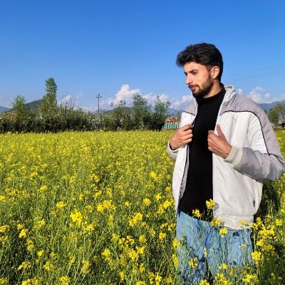 bhattjunaid187's profile picture. why to settle for less