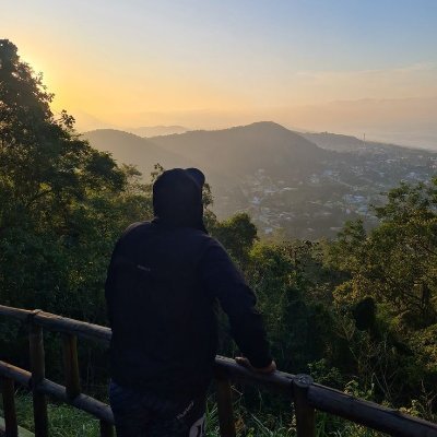 shl00k's profile picture. 