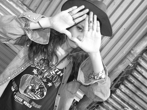 DjMegmi Profile Picture