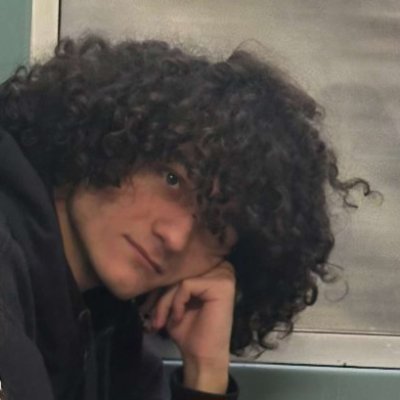 Jucatorul_'s profile picture. Hi, I am a Romanian Twitch/YouTube streamer working on his own Webtoon, carrd site for more      ＼(・o・) / Profile pic: Instagram-vibes.withharu