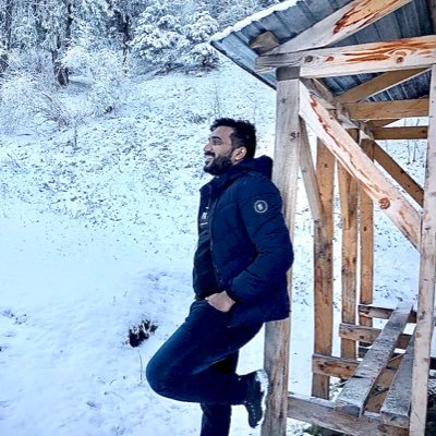 Assistant Manager at @hirunews , Former Assistant Editor - Current Affairs @AdaDerana