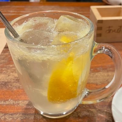 食べるの大好き30代主婦。得意じゃないけど食い意地が強くて料理頑張ってます。夫と0歳と3人家族👨👩🦰👶転勤族のワンオペ育児🔥いつか畑をやってみたい。朝はFM802📻 夜は野球中継が日課。無言フォロー失礼します。DMはしていません。