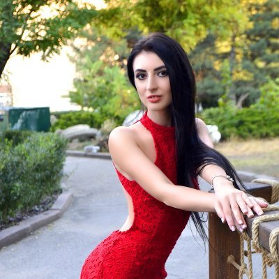 alina3018841701's profile picture. 