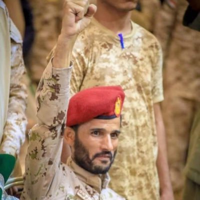 مواطن جنوبي عربي حر امثل نفسي وقناعتي الشخصية في كل ما اقوله واغرد به