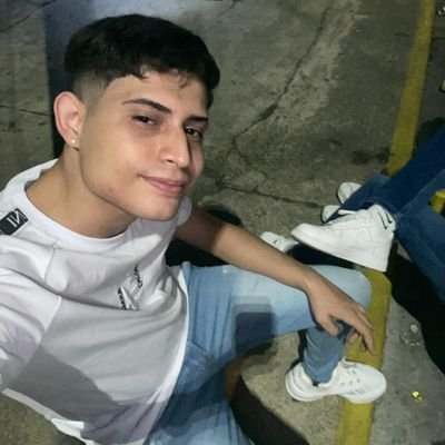 I'm 1000% morbid/ straight/ content +18/ My dm is open/ I'm a young guy findon/ dominant and hot/ charging an upfront fee, come on bitch.👑🔥😈