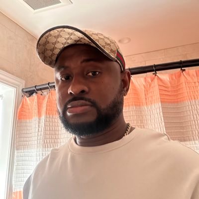 AwoleyeOluwole's profile picture.