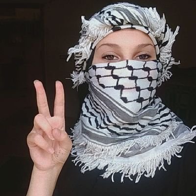 I am Maha from Gaza. I live with my displaced family and support them. My father is injured and my mother is sick.