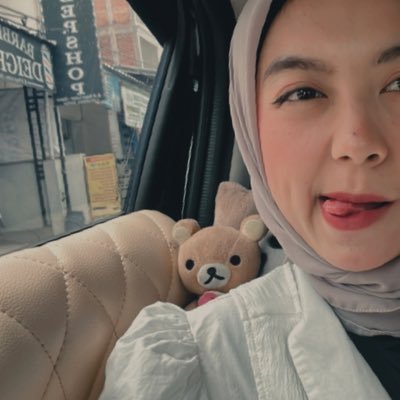 haikicil's profile picture. be happy terus ya 🌸