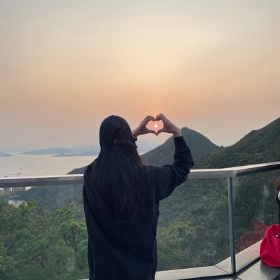 mainly_jeza's profile picture. 