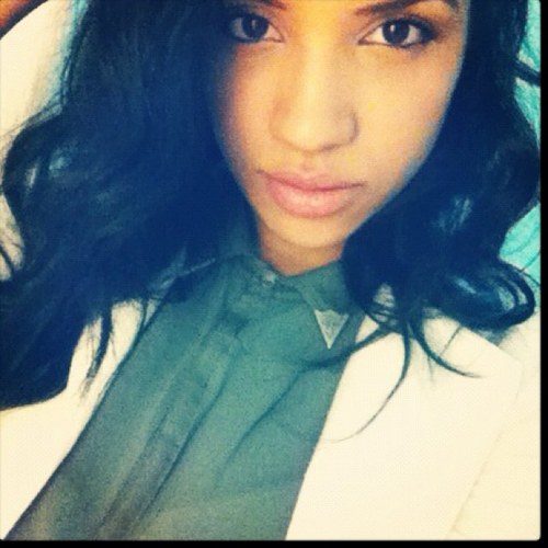 FanyVv's profile picture. 