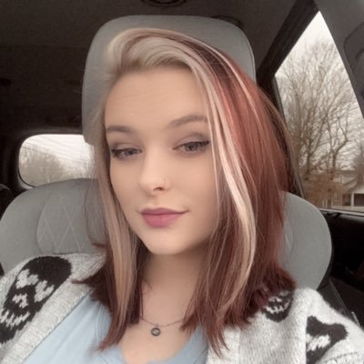 27 y/o mom. Gamer, lover of weather. @blackwidowmilf