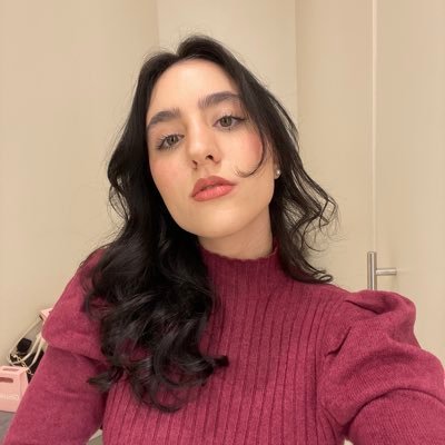 23 | journalism student | loving twitter drama, ballet and Ferrari 🏎 || ig: @lidia_petrella