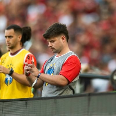 Inter de Porto Alegre 🇦🇹 @alfabetbr Gravo reações e uns vídeos da torcida pro YouTube! Te registra na ALFA👇🏻