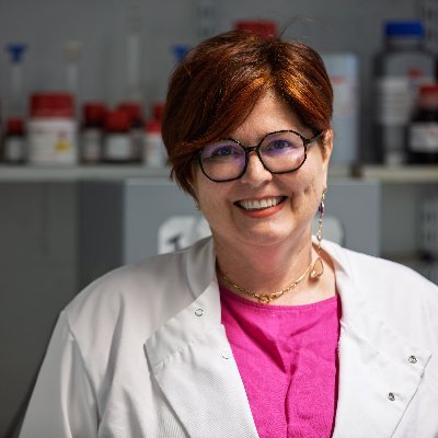 Scientist, Professor @dcuchemistry @DCU, choral singer, STEMinist, L’Oréal-UNESCO FWIS alumna (views are my own)