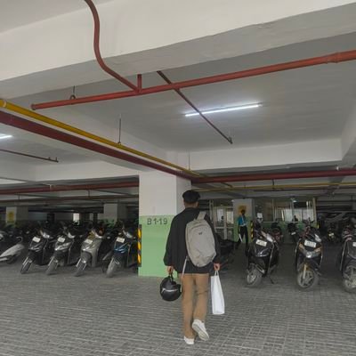 thongersuli's profile picture. 