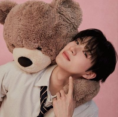 LOOKINGFOR_PC's profile picture. musician 🎧🎸