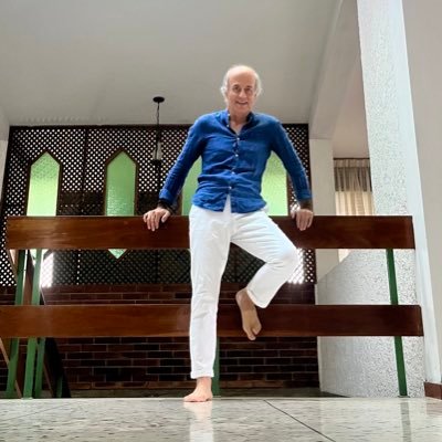 MagoCMXI's profile picture. Liberal clásico y demócrata cabal; lector apasionado y escritor renuente. Padre, sobre todo eso, padre.