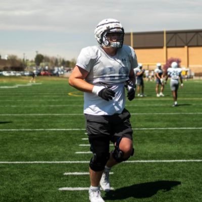 owentorri1's profile picture. #AGTG 6’4” | 305 lbs | WNMU OL 🐴🟣🟡