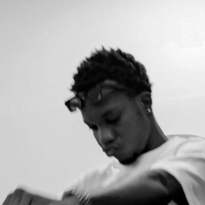 heisadeyemi_'s profile picture. We all face the same End