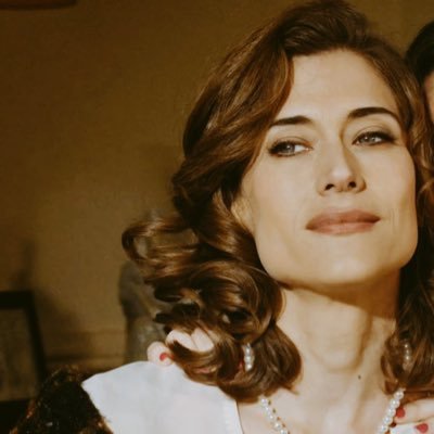 katiebenoist_'s profile picture. martabelmonte. alba brunet. #mafin. 💜🧁