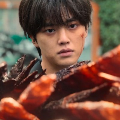 azakinov9's profile picture. 