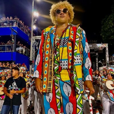 Mestre De Bateria@bateriaswing_puro @vigariogeraloficial
Músico @sambaenredoderaiz
Pai da Manu👧
Pai da Maria Liz👧
Botafoguense
Ritmista
https://record.betsul