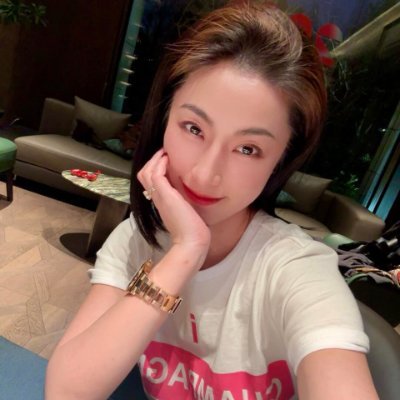 MahatSuhaiza's profile picture. 