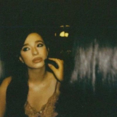 sunsetforharryy's profile picture. “no bounds” & “off the record” on wp ❤️‍🔥 | 21🥂 | #1 cinema luvr 🍿 | capricorn ✨