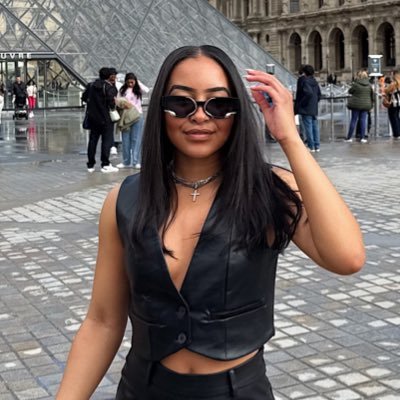 niekoridley's profile picture. ✖️ CLT ✖️ A lot of laughing and eating