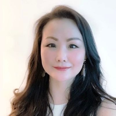 Global Experience Director, Researcher & Writer in Information Experience Design | PhD Candidate @RCA #collaboration #cocreation #futureofwork #designforgood