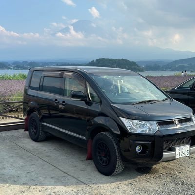 evopf1122's profile picture. 電車と車