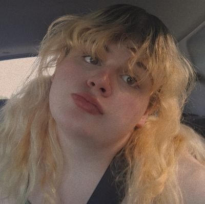 Multifandom(Drag Race, Pokémon, Yuri, MH, Digimon and more🤸♀️)🏳️⚧️
(She/They)💫20🪷💫Bisexual💫Autistic🪷💫