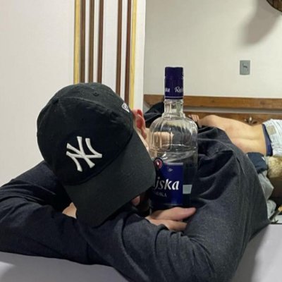 Ismaloves's profile picture. 