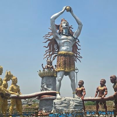वक्र तुंड महाकाय, सूर्य कोटि समप्रभ:।
निर्विघ्नं कुरु मे देव, शुभ कार्येषु सर्वदा॥