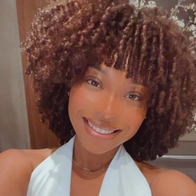 adrianadoubleu's profile picture. hello.