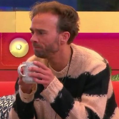 fifigeorge95's profile picture. Just your awkward young person trying to get by kinda obsessed with internet, The wizarding world and kpop :D