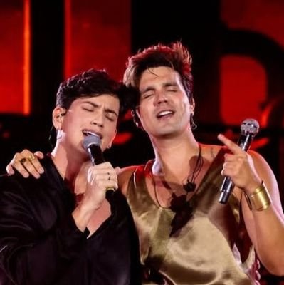 Campanha dos fãs por “Dona”
@luansantana & @leofogueteofc
150M no YouTube é a meta!
▶️ #Dona150M | ❤️ #ProjetoDona150M