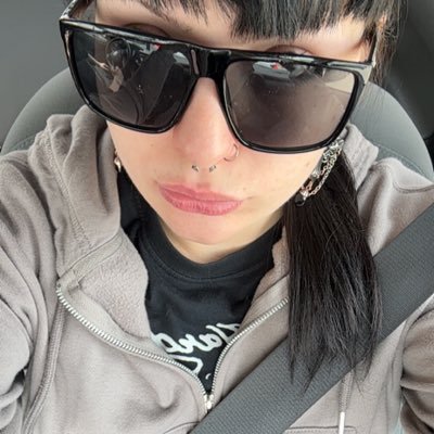 coriishather's profile picture. bleh