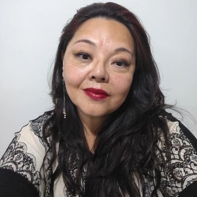 Periodista en @revistaetcetera
Escritora.
Analista política.
Mamá y esposa.
Vivo con epilepsia.
Chinomexicana.
Curvy, que le dicen.