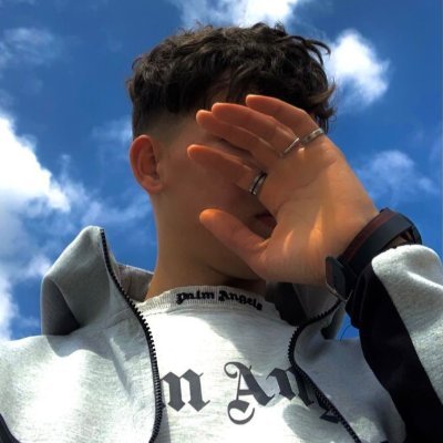 DannyRober25308's profile picture. 