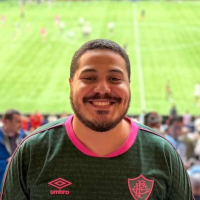 Jornalismo, social media, esports e futebol 🇨🇦